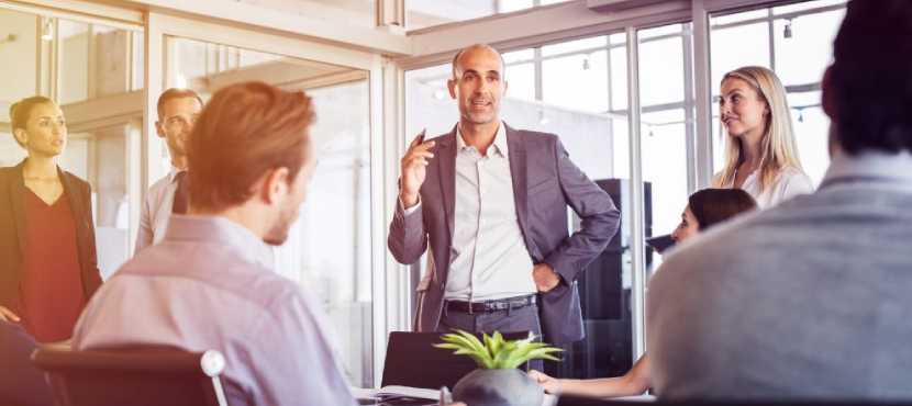 Breaking the shackles between employer and employee : The UAE announces more flexibility for FREELANCERS
